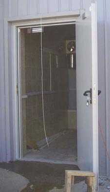 Герметичная дверь с выдвижным резиновым уплотнением 2 шт
